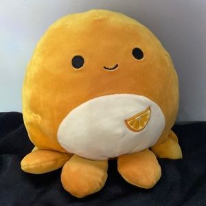 “8 Veronica summer edition squishmallow 🐙